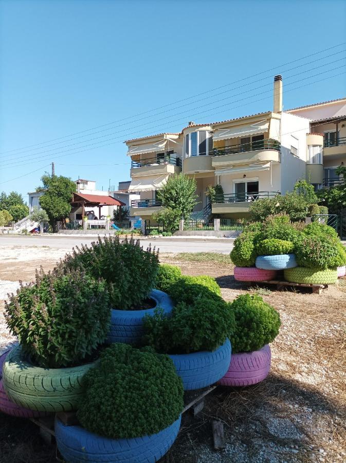 Dimitra Apartments Keramotí Buitenkant foto